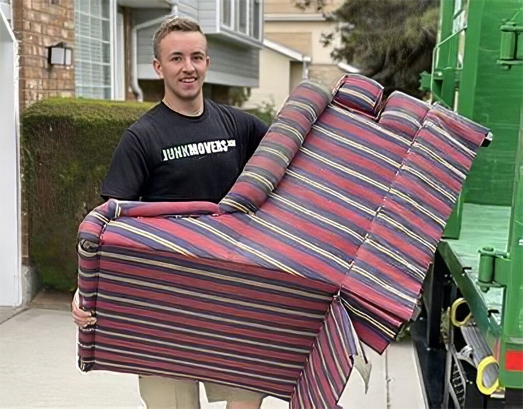 Temecula furniture pick up near me